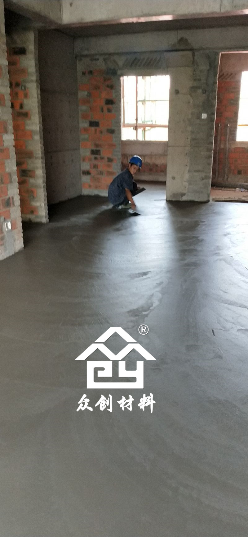 HKS改性聚丙(bing)烯保溫隔(ge)聲闆現場(chang)施工現場(chang)-抹平 HKS改性(xing)聚丙烯保(bao)溫隔聲闆(pan)現場施工(gong)現場-抹平(ping)